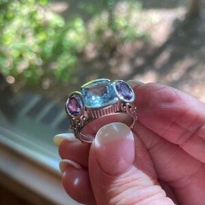 JUDITH RIPKA💜💙💜TRIPLE STONE RING